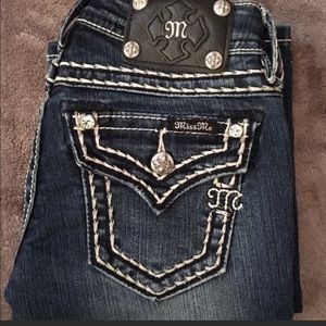 Very lightly worn Miss Me Jeans size 24